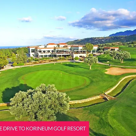 Azra By Holidaykeys شقة