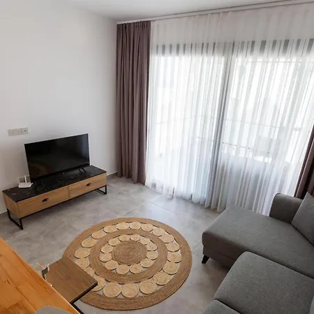 Azra By Holidaykeys 公寓 Kharcha